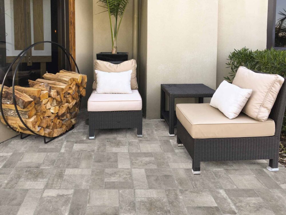 Pavimento effetto pietra Ostuni petrolio