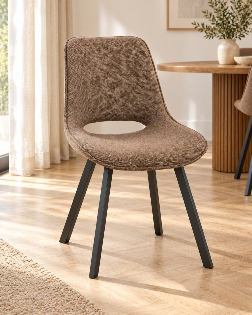 Sedia Venezia in tessuto beige